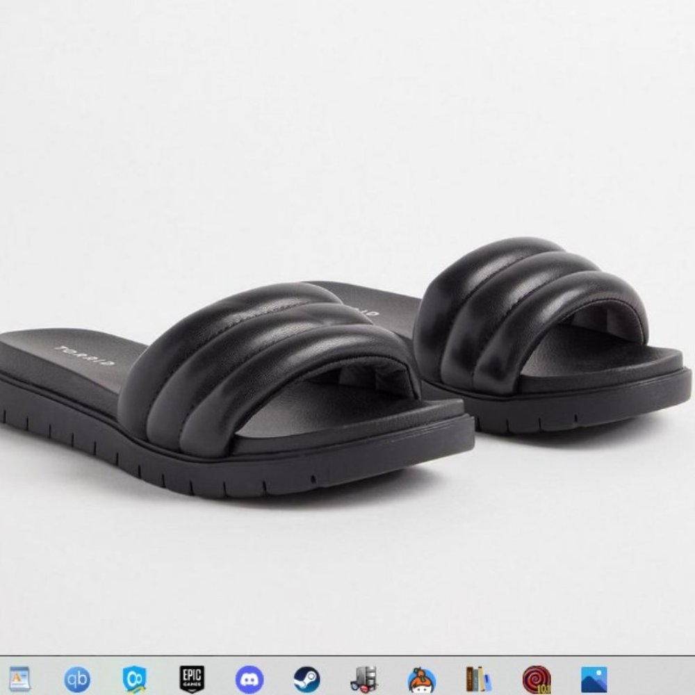 NWOT Torrid Size 9.5 Sandal